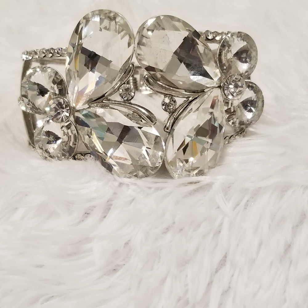 Beautiful Butterfly Crystal Bracelet